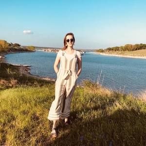 Meet your Posher, Catherine